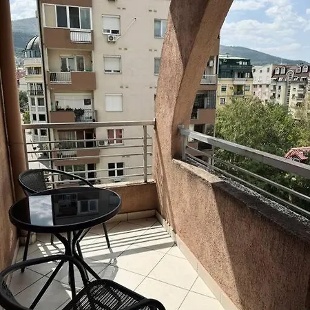 White Diamond Apartment