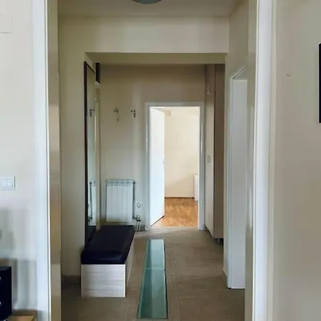 Apartment White Diamond